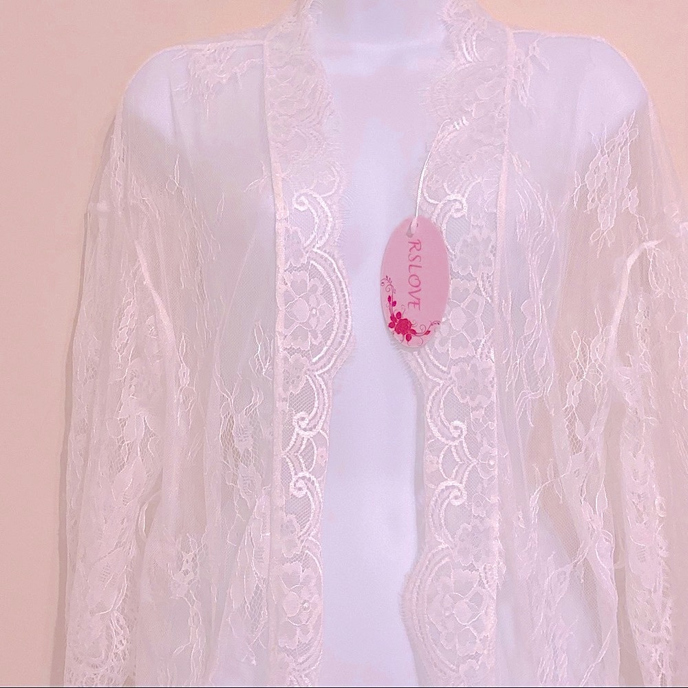 NWT Lovely Lace Kimono Robe!